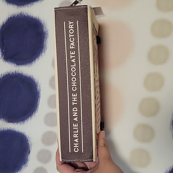 NWT Charlie and The Chocolate Factory Book Purse - Picture 4 of 6
